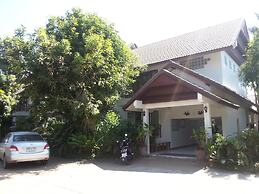 Thongpaeka Hotel