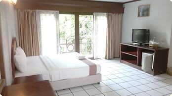 Thongpaeka Hotel