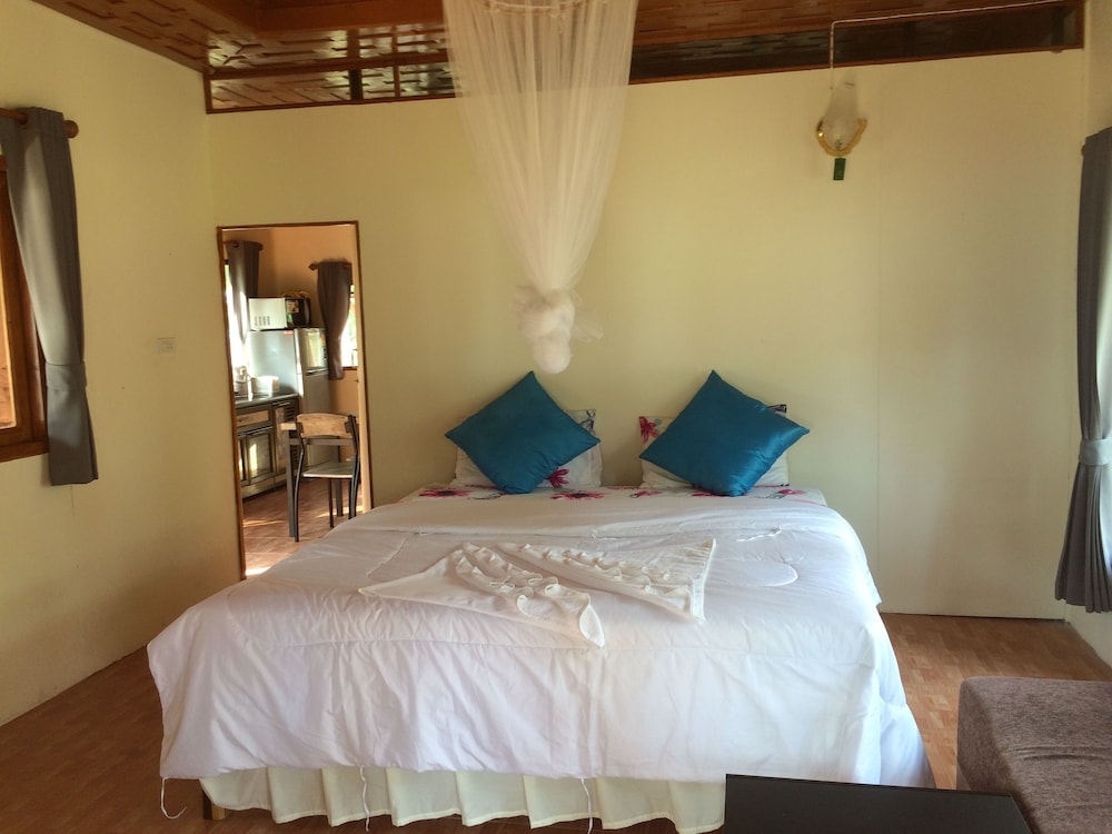 The Ford Sunset Beach Resort