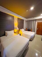 88 Courtyard Hotel