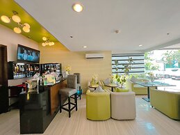 88 Courtyard Hotel