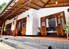 Thotupola Residence