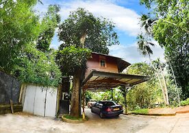 Thotupola Residence