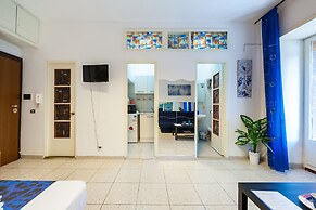 Hosting Flats