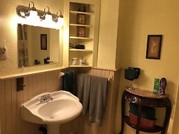 Blue Gables Bed and Breakfast