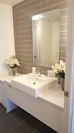 Lavish Suites - Two Story Loft - Downtown Toronto