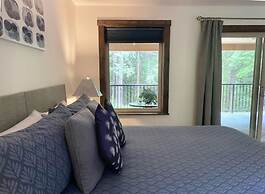 Davis Brook Retreat