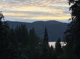 Davis Brook Retreat