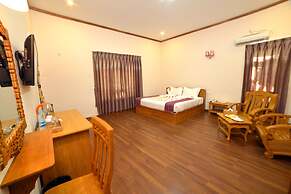 Bagan Emerald Hotel