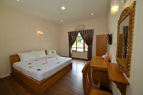Bagan Emerald Hotel