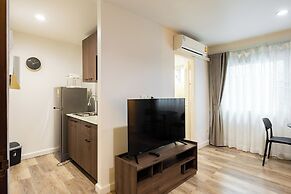 23 AVA at Saladaeng