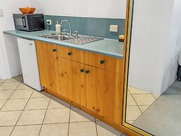 Coonawarra Place Motor Inn