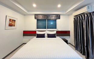 Cubic Pratunam