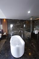 Demelia Hotel