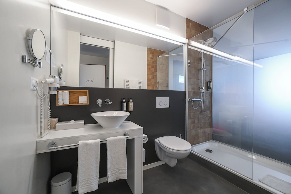 Home Swiss Hotel