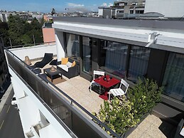 Home Swiss Hotel