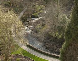 Crossbasket Castle Hotel & Restaurant