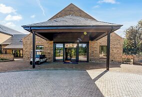 Crossbasket Castle Hotel & Restaurant