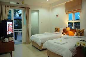 Baan Ton Mai Apartment