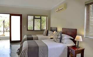 Thanda Manzi Country Hotel