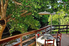 Thanda Manzi Country Hotel