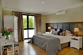 Thanda Manzi Country Hotel