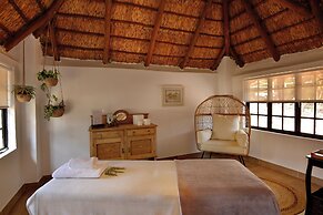 Thanda Manzi Country Hotel