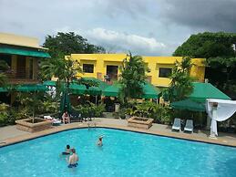 Moalboal Tropics
