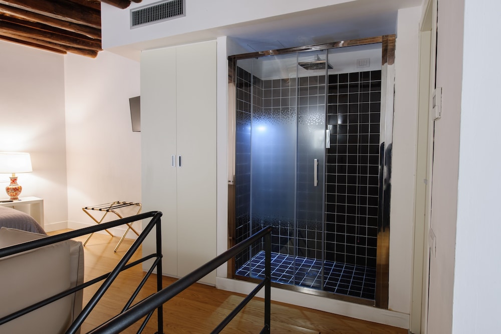 Santa Chiara Boutique Hotel