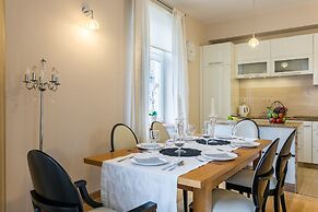 All In Apartments