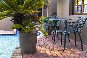 Kingfisher GuestHouse