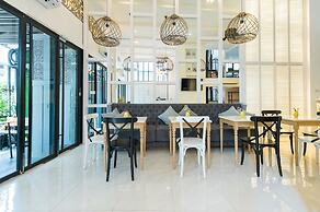 White Ivory Bed & Breakfast