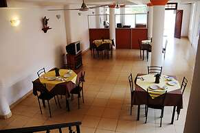 Hotel Red Rose