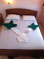 Hotel Red Rose