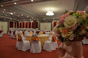 Raya Grand Hotel