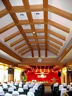 Raya Grand Hotel