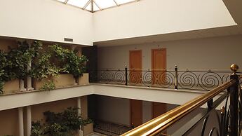Hotel  Madrid Parla