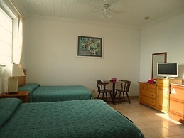 Orange Creek Inn