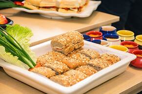Holiday Inn Express Nashik Indira Nagar by IHG
