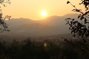 Chang Pai Hill - Adults Only