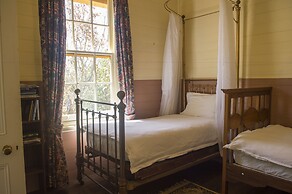 Hillview Heritage Estate