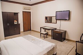 Orans Suites