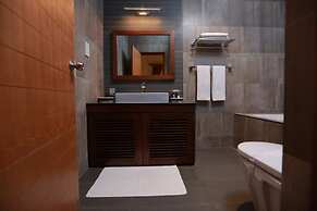 Refresh Hotel