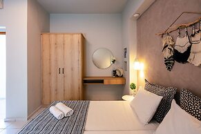 Anthos Apartments