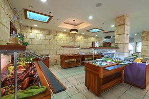Alianthos Beach Hotel