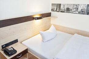 Hotel Mit-Mensch