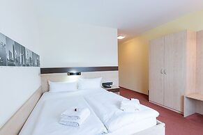 Hotel Mit-Mensch
