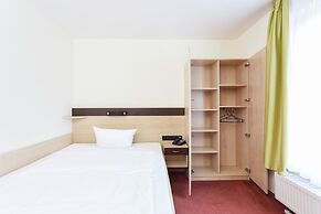 Hotel Mit-Mensch