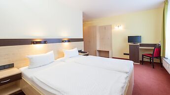 Hotel Mit-Mensch