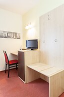 Hotel Mit-Mensch